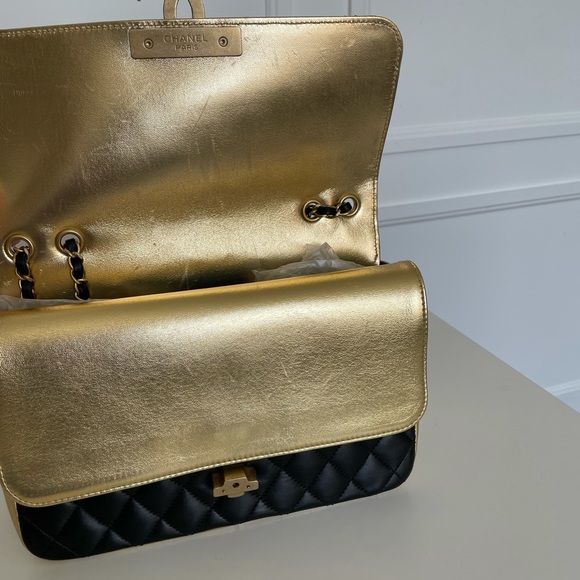 Chanel Bag - Picture 5 of 15